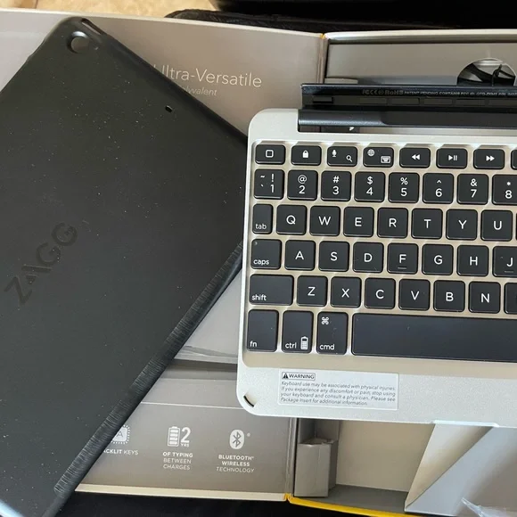 ZAGG Slim Book iPad Air 2 Bluetooth Keyboard Backlit Keys Detachable Case NEW - Picture 8 of 8